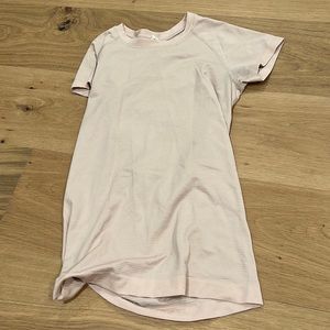 Light pink lulu size 4